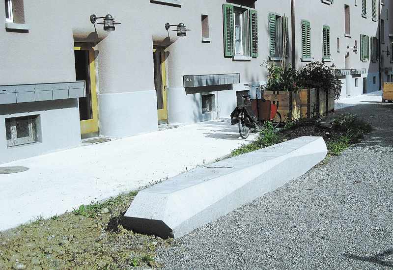 SulserDesign_Sitzelement_Siedlung Sihlfeld, Zürich SulserDesign_Sitzelement_Siedlung Sihlfeld, Zürich